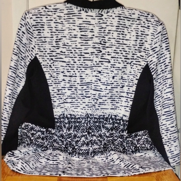 Peter Nygard Blazer JacketSize: 8 - Picture 9 of 15